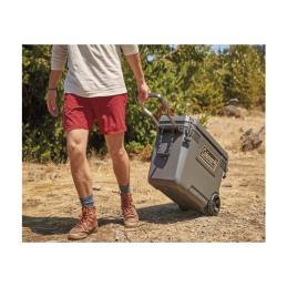 Nevera Coleman con Ruedas Convoy 65Qt